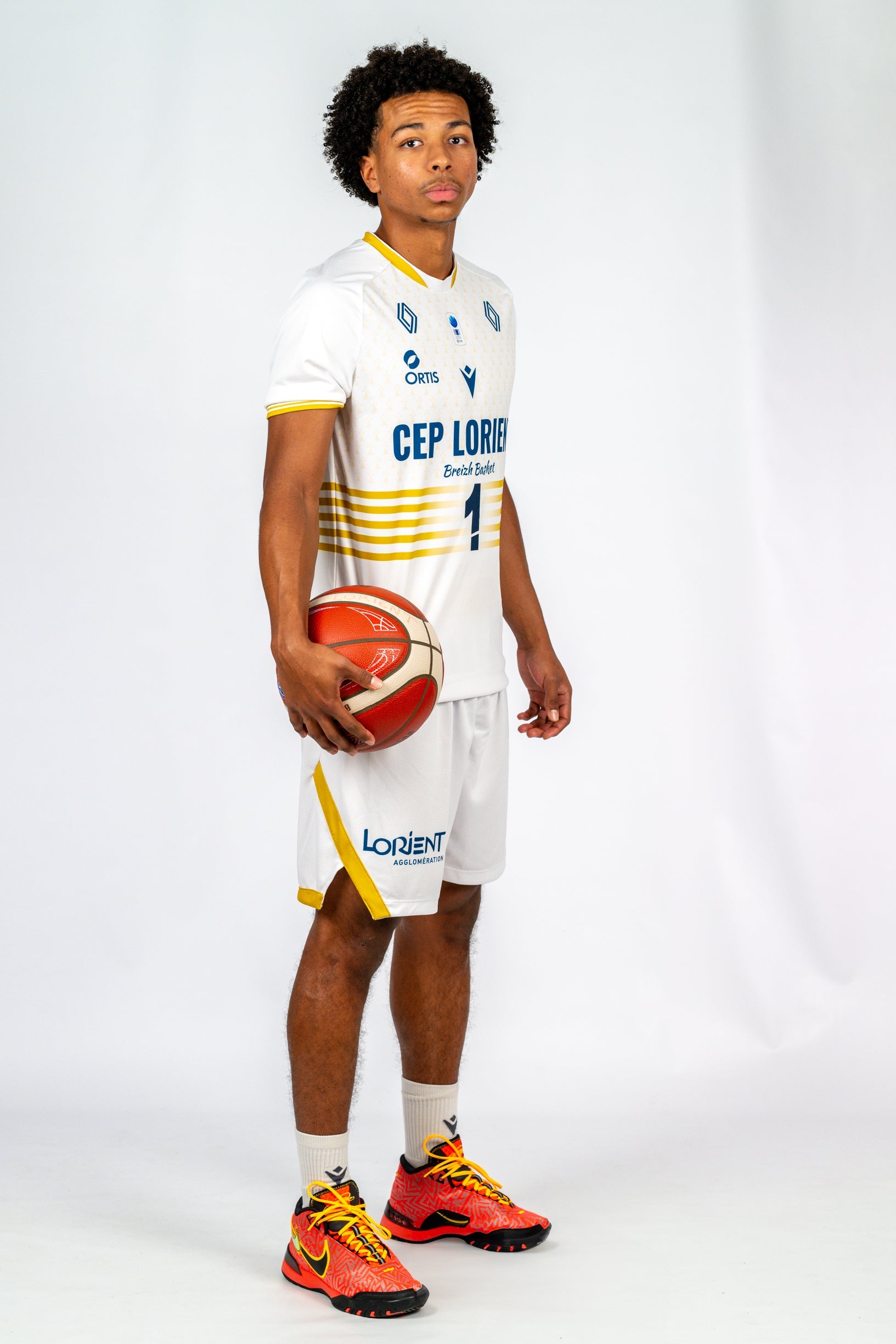 Sané Naël