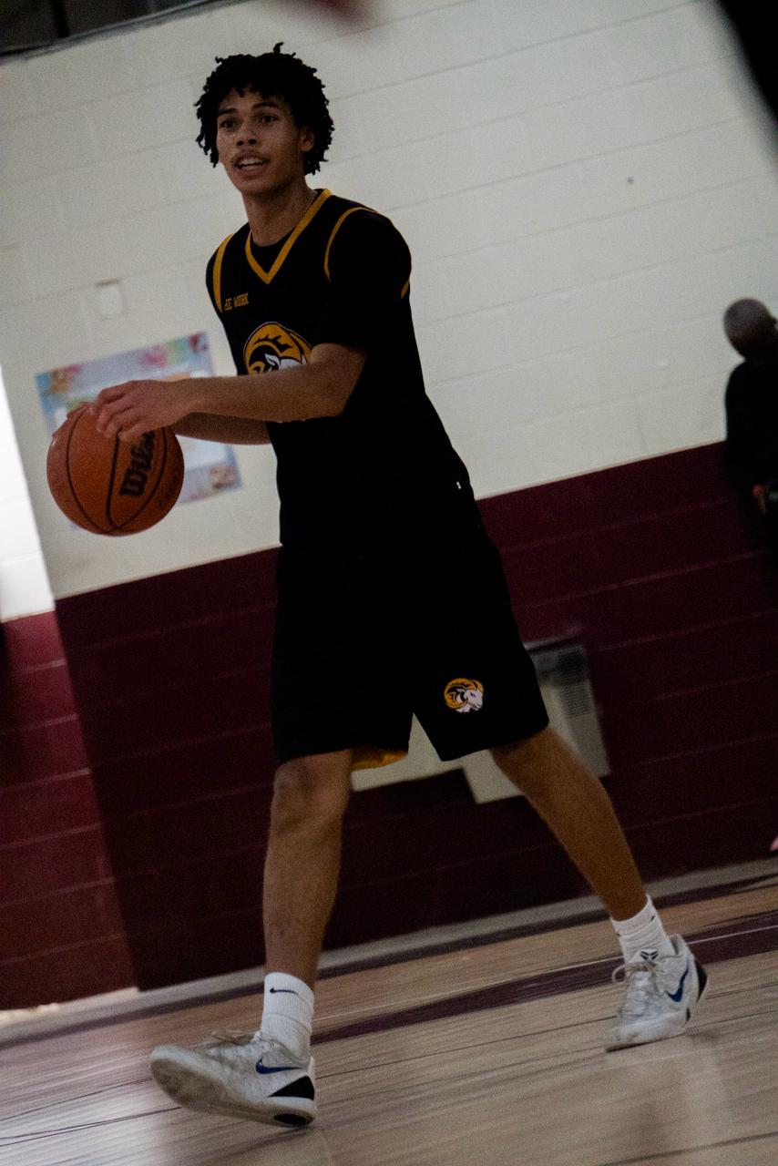 Donovan Gaines