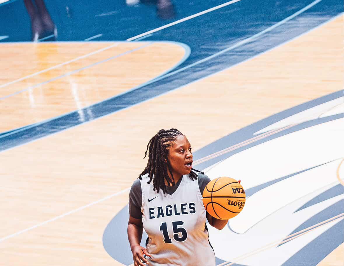 Ahjionae Cobb